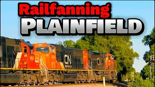 Railfanning Plainfield: 2 Canadian National Trains