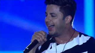 Cristiano Araújo - É Com Ela Que Eu Estou (Ao Vivo) (DVD Caldas Country Show)