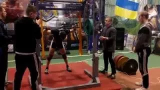 Самойленко Евгений.  Присед 185 кг. На ЧУ UPC 2015 в СК МЕРИДИАН/Фитнес-клуб M-GYM (Киев)