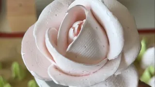 How to make curved marshmallow rose🌹