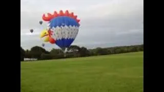 Bristol Balloon Fiesta  2008 F-GOCO Landing at Bristol Downs!