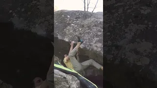 Lustrini e Pon Pon - V7 (7a+) - Val di Mello #boulder #nogripboulder #bouldering #climbing