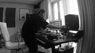 Minimal House Jam with Roland Tr8s & SE02 only