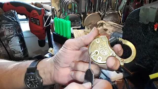 (516) Levering My Way Into An Old Corbin Padlock