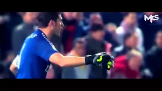 Top 10 Goalkeepers in the World  2014 15 HD