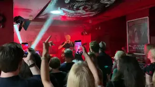 Who's Amy - Machs dir nicht zu bequem (live im Pitcher Düsseldorf 2019)