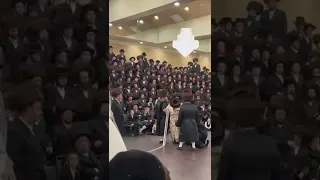 Toldos Avrohom Yitschok Rebbe Dances Mitzvah Tantz - Menachem Av 5782