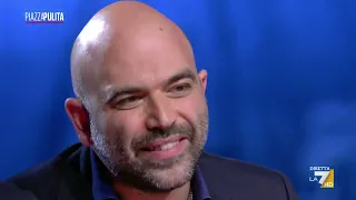 Saviano: “In Italia enorme possibilità di querela dei politici contro giornalisti” – ...