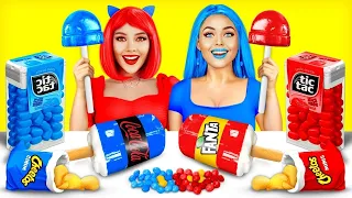 Défi Nourriture Rouge VS Bleue | Tout seulement dans une seule couleur Mukbang par RATATA CHALLENGE