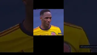 Muslera ile dalga geçen yerry mina'nın hazim sonu #futbol #keşfet #shorts