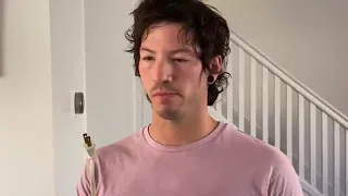 Josh Dun accidentally ends the "never ending" level of concern stream