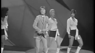 claude françois chante "hey ho c est impossible" mai 1971