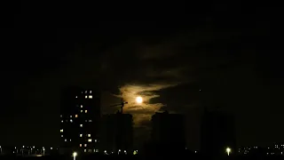 Rising full moon time lapse