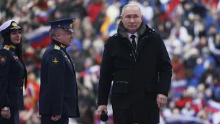 „Schlacht auf historischem Grund“: Putin ruft im Luschniki-Stadion zu Russland-Sprechchören auf