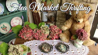 Thrifting Antiques & Vintage at a Flea market + Haul # 31 ❘ Professional seller's beautiful items