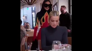 Roupa ridícula da Kim Kardashian