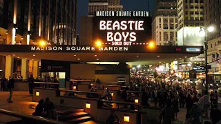 Beastie Boys-Heart Attack Man ( Live 8/21/1998 MSG, NYC )