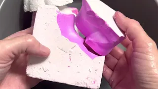PINK INSIDE OUT DYED GYM CHALK // ASMR // SLEEP AID // ODDLY SATISFYING