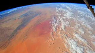 This is what a DESERT on Planet Earth looks like in 4K