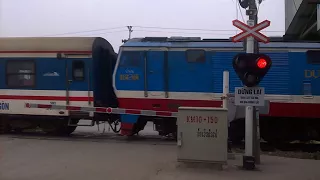 Train crossing of Vietnam Railways KM10+150