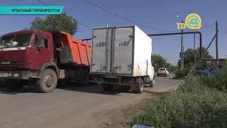 На опасный перекресток жалуются жители Уральска