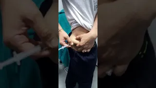 Colocación de intramuscular en glúteo.