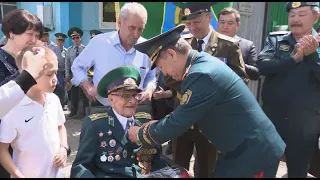 100-летнего ветерана ВОВ чествовали в Алматы