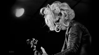 "Bulletproof"  Samantha Fish Live @ Shank Hall 12/4/19 HD Cigar Box Guitar Queen