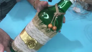 GARRAFA DECORADA COM JUTA, RENDA E FITA DE CETIM 💰💰💰