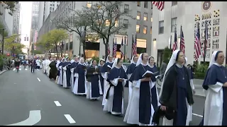 Eucharistic Procession Through Times Square – Principled Entrepreneurship 2022 Conference