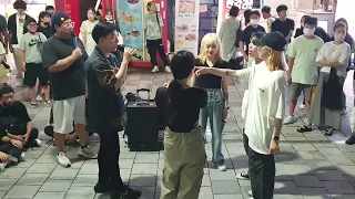 20220813 201921 RedCrew#레드크루 Hongdae Busking 홍대 버스킹 #SnowHorse