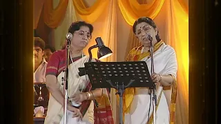 Gore Gore O Banke Chhore | Lata Mangeshkar Live With Usha Mangeshkar Queen In Concert 1997