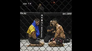 Martin Nguyen gave it up to Kirill Gorobets 🇺🇦 after their hard-fought battle 🙏