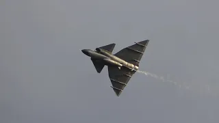 Saab SK37 Viggen - Amazing Stabilized Footage!