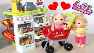 La Muñeca Baby Alive Sara en español va al Mini Market a comprar Muñeca L.O.L.!!! TotoyKids