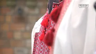 Національний одяг: у Рівному показали вишиванки загиблих військових - НОВИНИ