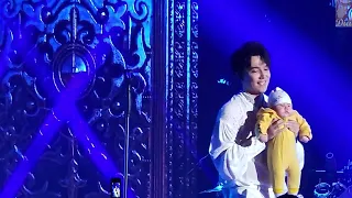 Dimash Qudaibergen - Know (Ascolta la voce) - Stranger Antalya solo concert 05/06/2023 [FANCAM]