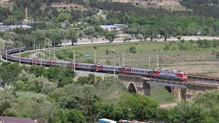 Электровоз ЭП1П-031 с поездом №098Э ТындаーКисловодск