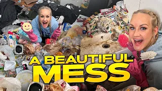 Cleaning With Compassion 💛 Extremely dirty bathroom and living room makeover!!