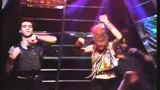 Madonna - Holiday (Live on Top Of The Pops 1984)