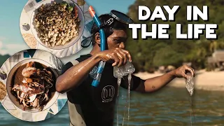 Catching Fresh Seafood in the Philippines (Quezon Province)