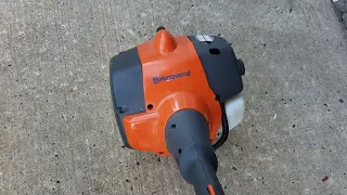 Husqvarna Angle Weed Trimmer  Head Removal How To Get it Off so you can Replace it
