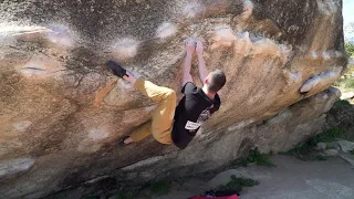 JavierP: El cuadradito sit (7c) - Torrelodones boulder