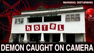 DEMON Caught On Camera @ Texas HORROR HOTEL (SCARIEST Video On YouTube) | REAL PARANORMAL ACTIVITY