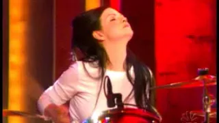 The White Stripes Live - Let's build a Home / Goin' Back to Memphis (Conan 4-25-2003)