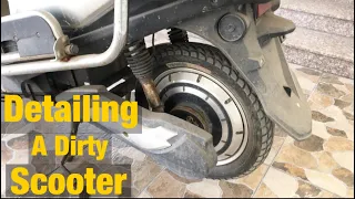Foam Washing a Dirty Scooter - Deep Cleaning