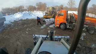 Погрузчик экскаватор TEREX.Плохая смесь. Камазы ломаются.