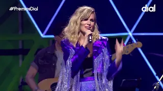 Edurne - Fresas & Champán (directo en Premios Cadena Dial)