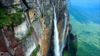 Самый высокий водопад в мире взгляд с дрона
