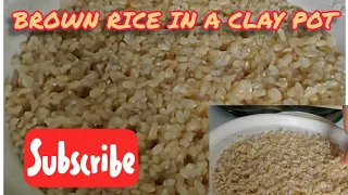 BROWN RICE  IN A CLAY POT